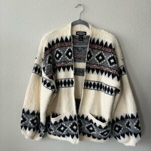 Oliver O Ivory, Black, Brown Aztec Open Fuzzy Cardigan Sweater Women’s Size M